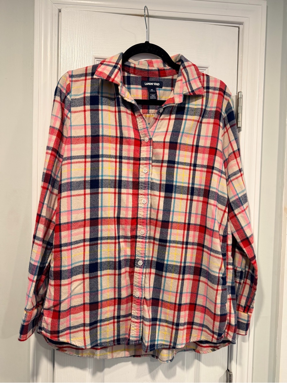 Lands’ End Size M Plaid Flannel Shirt Cotton Pink Navy Long Sleeve Button Down